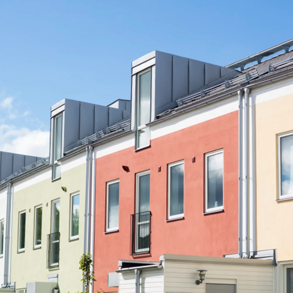 half-media-england-1